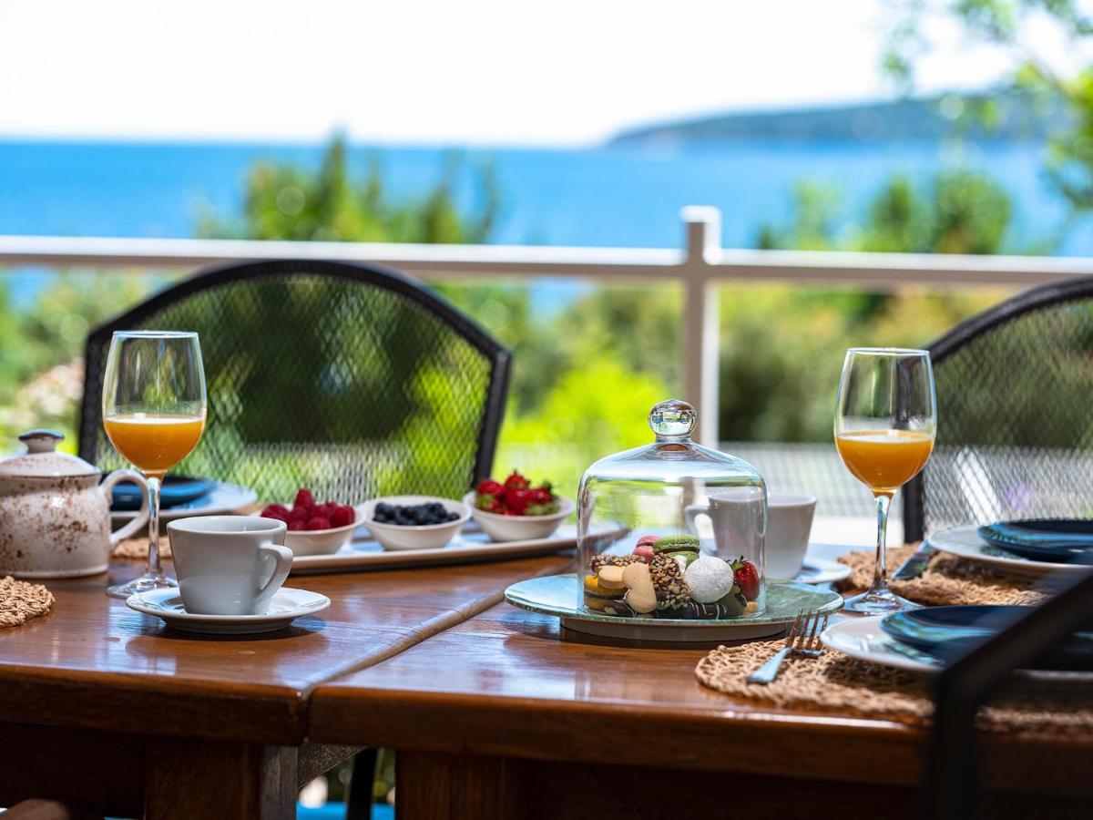 Sun Gardens Dubrovnik Hotel Orašac Kültér fotó Breakfast at the Hotel