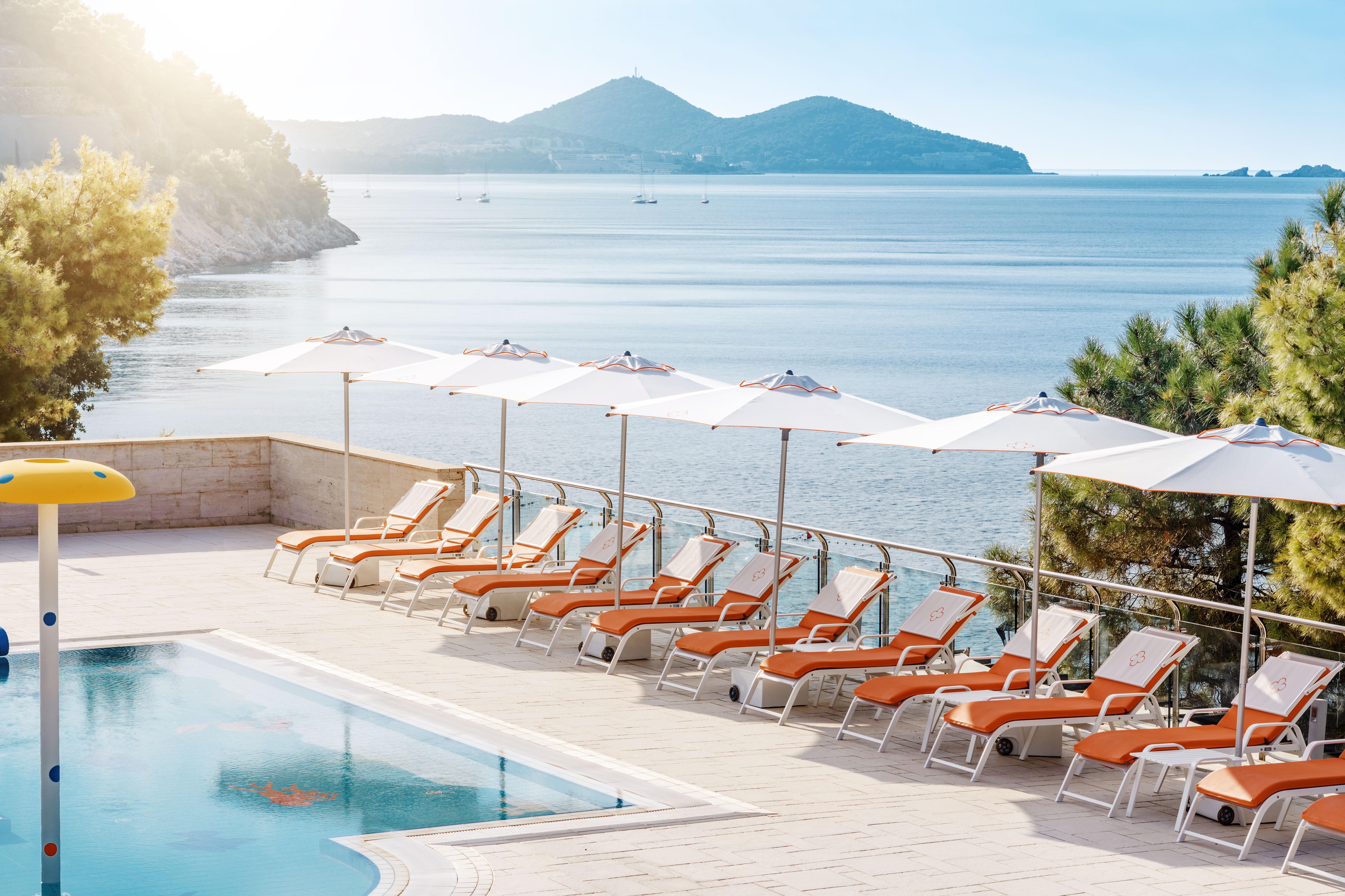 Sun Gardens Dubrovnik Hotel Orašac Kültér fotó The hotel's pool