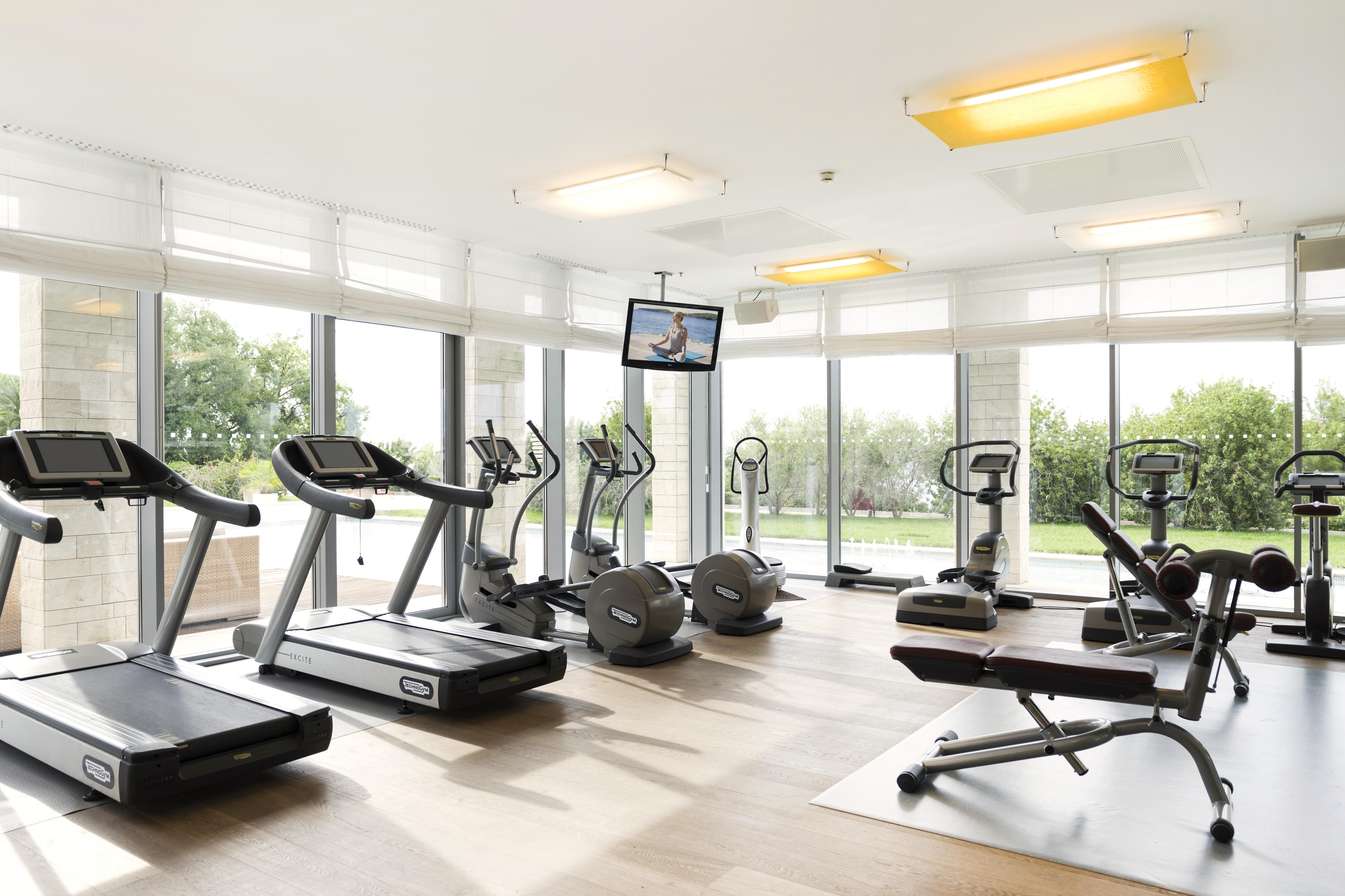 Sun Gardens Dubrovnik Hotel Orašac Kültér fotó A gym at a hotel