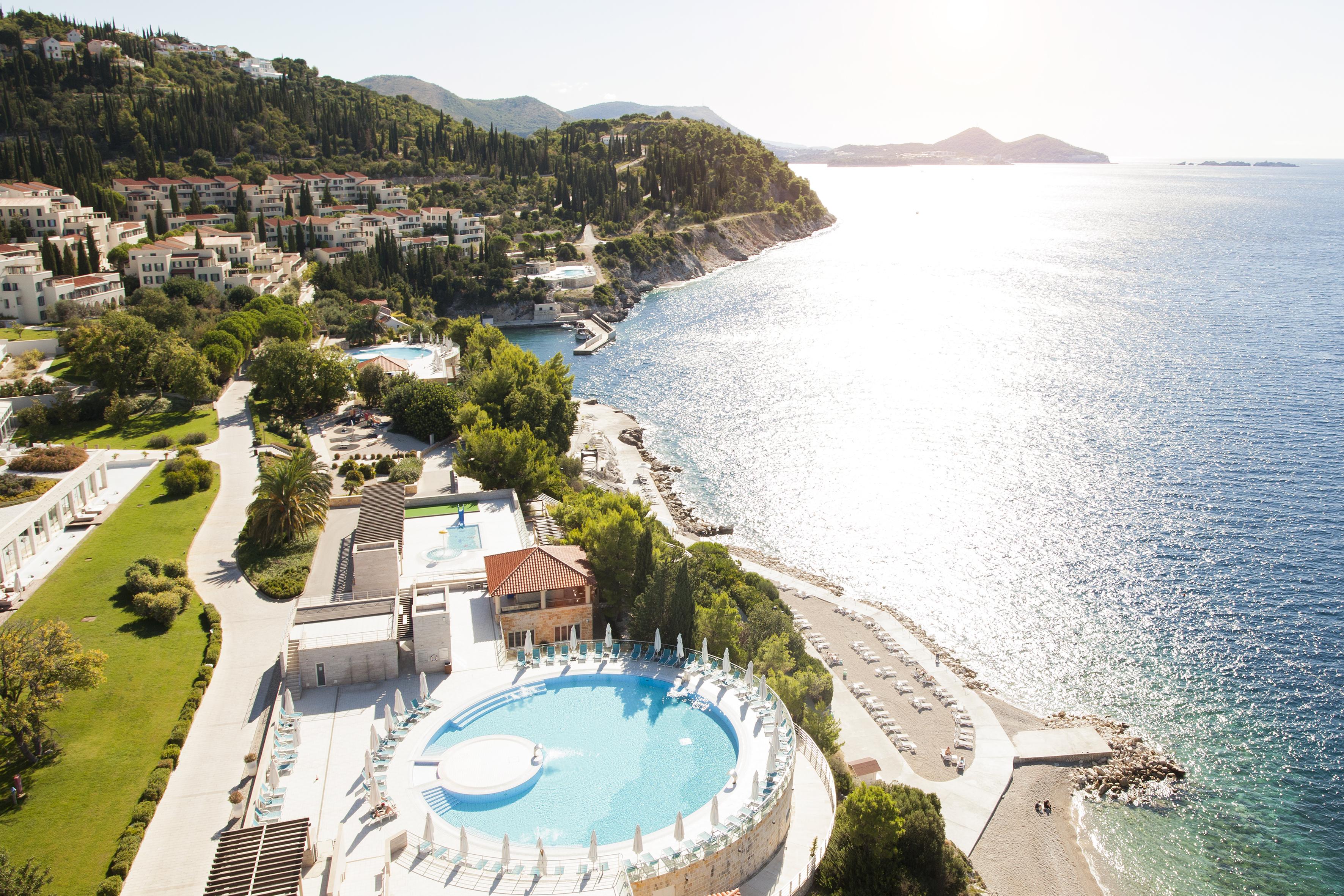 Sun Gardens Dubrovnik Hotel Orašac Kültér fotó The resort's main pool